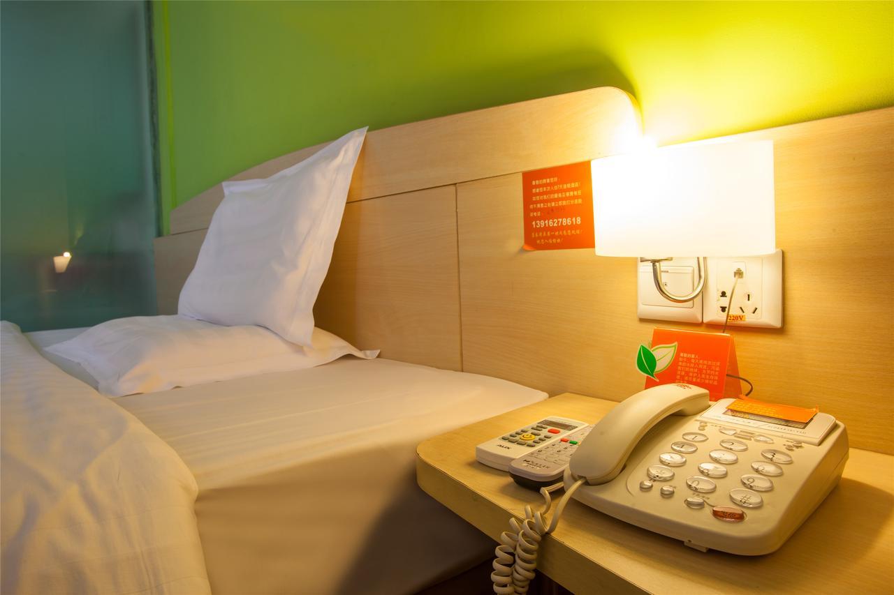 7Days Inn Qingdao Development Zone Jinshatan Room photo