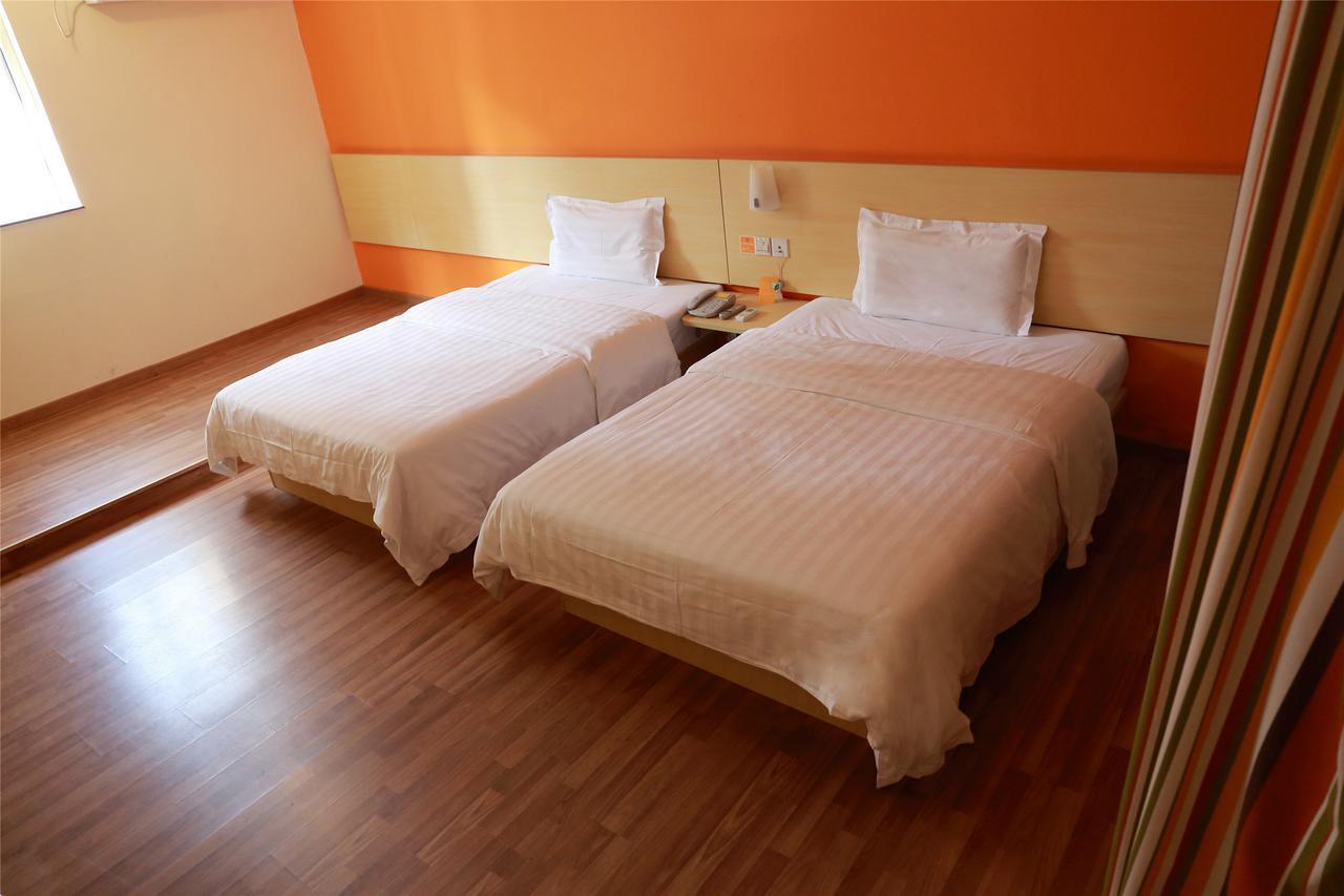 7Days Inn Qingdao Development Zone Jinshatan Exterior photo