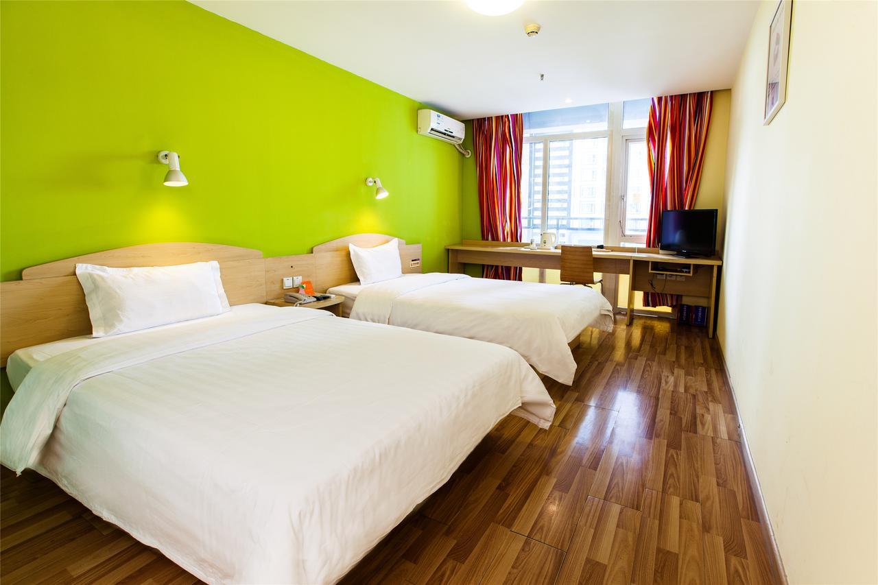 7Days Inn Qingdao Development Zone Jinshatan Exterior photo